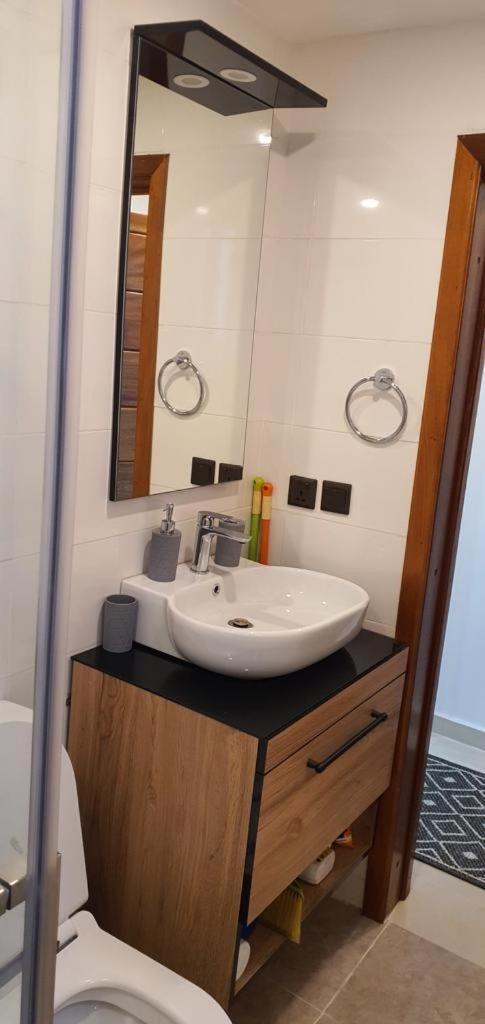 The Fjord At Libi Apartment أكرا المظهر الخارجي الصورة